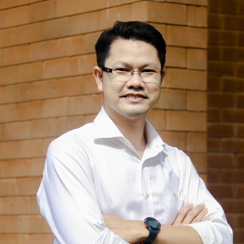 Dr. Montri Sanwangsri