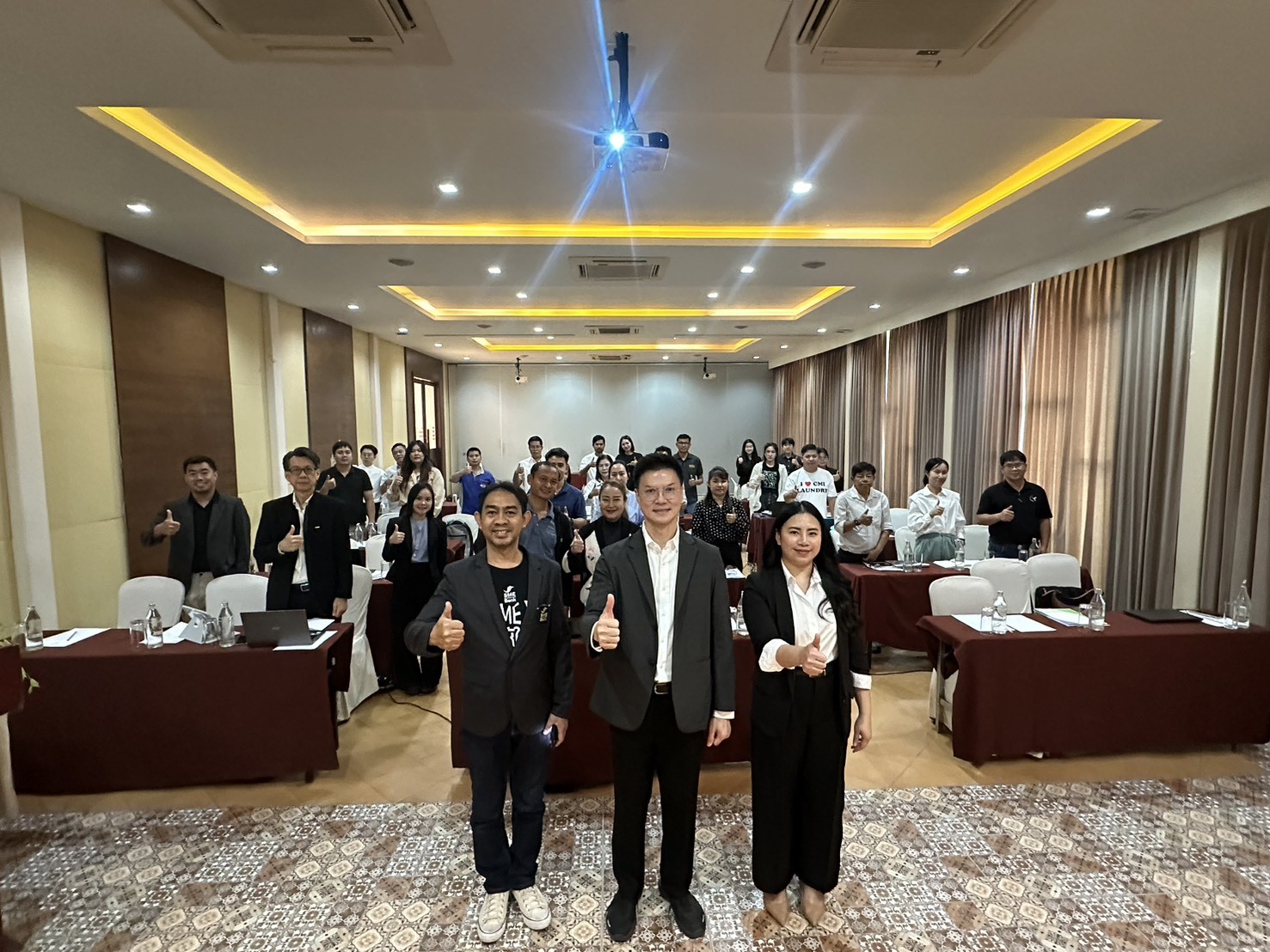 ทีม 3E มหาวิทยาลัยเชียงใหม่ นำโดย ศ.ปฏิบัติ ดร.เศรษฐ์ สัมภัตตะกุล จัดเวิร์กชอปสุดเข้มข้นเรื่อง 